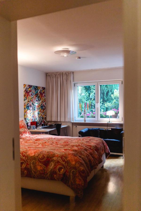 Modernes und gemütliches Designerzimmer Karlsbad Exterior foto